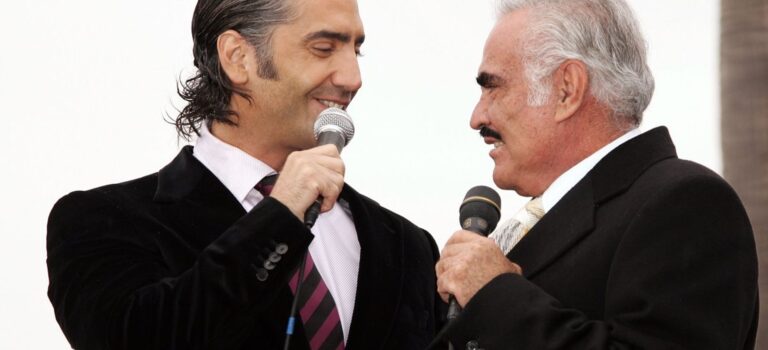VICENTE Y ALEJANDRO FERNÁNDEZ JUNTOS OTRA VEZ EN UNA HISTÓRICA NUEVA VERSIÓN DE “EL REY”
