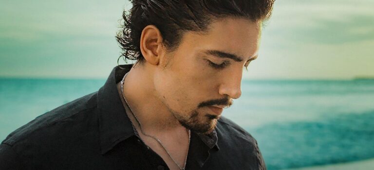 Alex Fernández estrena “Loco Por Volverte A Ver”, una balada que enamora con nostalgia y romanticismo