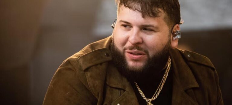 El Fantasma pierde la barba por apostarle al América