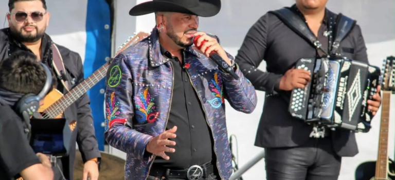 Luis Ángel “El Flaco” hace historia con su primera “Fiesta En El Mar” en Mazatlán