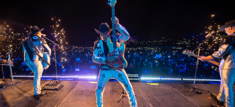 Bronco arranca con éxito su gira “Dejando Huella” en Sudamérica ante más de 21 mil personas en Ciudad del Este