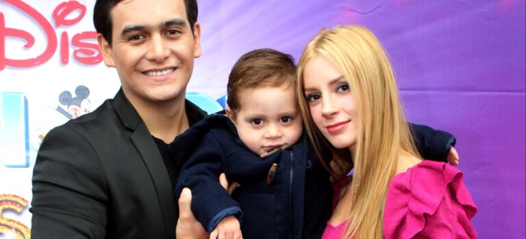 Nana, padrino y hasta amigo de Julián Figueroa confirman que Imelda Garza lo golpeaba