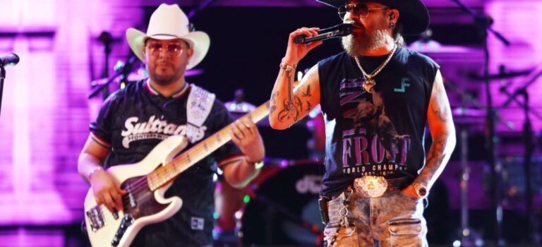 La Firma celebra la final de Sultanes y alista nuevo disco por sus 30 años de carrera