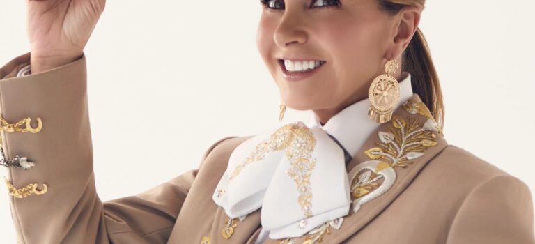Lucero presenta «Fuertes Declaraciones»