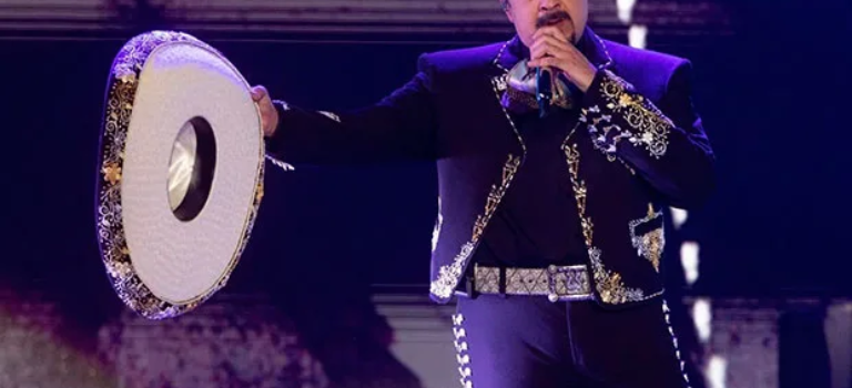 Pepe Aguilar recibirá Premio billboard Salón de la Fama