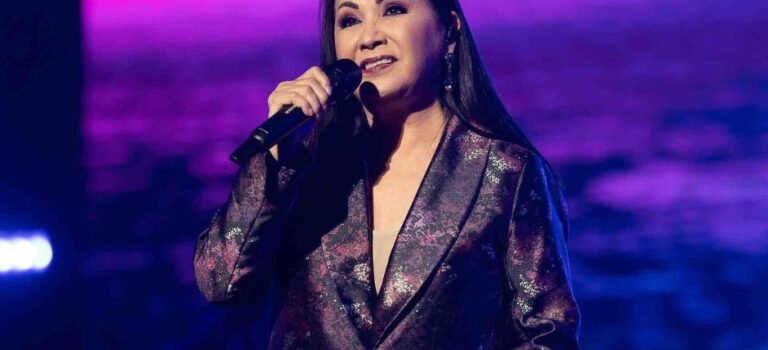 ¡QUÉ ARROGANTE! Ana Gabriel humilla a fan en plena presentación