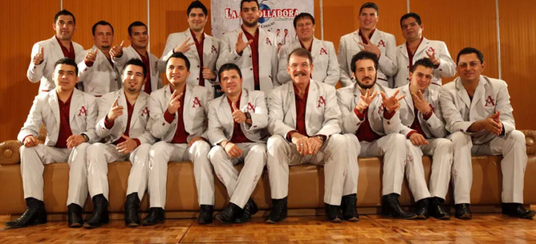 La Arrolladora Banda El Limón De René Camacho sigue en la cúspide del éxito