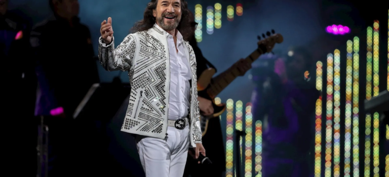 Marco Antonio Solís “El Buki”, podría recibir Medalla Belisario Domínguez en el Senado