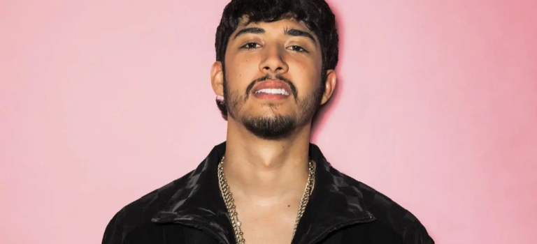 Neton Vega se consolida como el artista solista de música mexicana con más nominaciones a Premio Lo Nuestro 2026